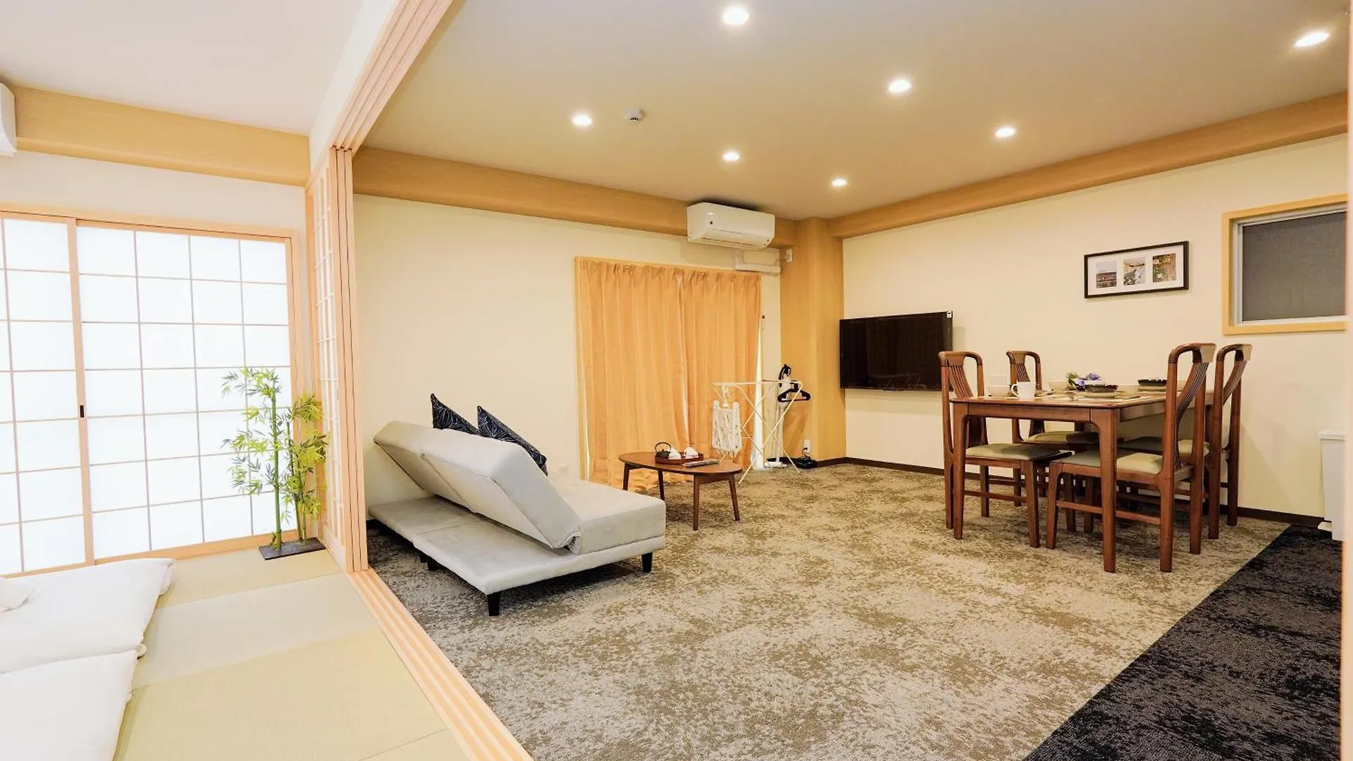Asobo Osaka Nipponbashi Apartment Homestay
